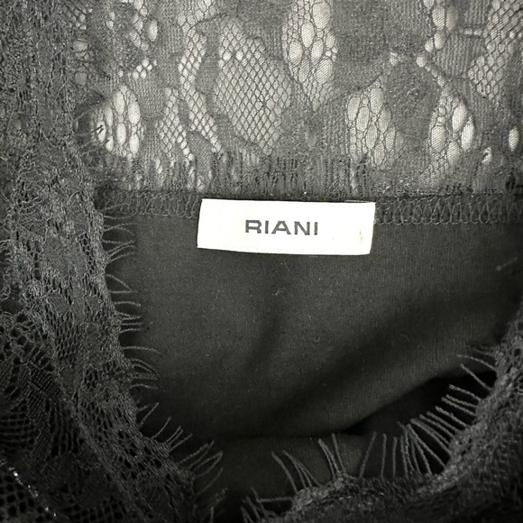 RIANI - Picture 3 of 6